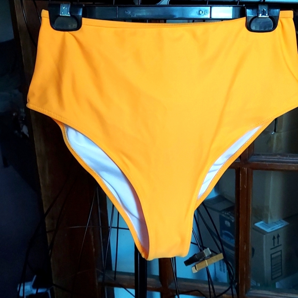 High waisted swim bottoms